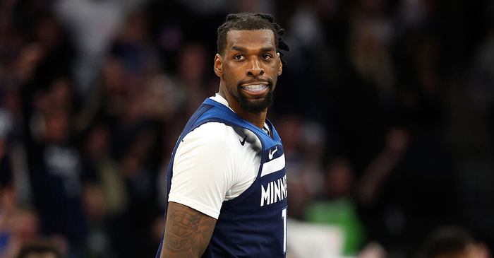 包含冲刺阶段明尼苏达森林狼调整名单以备全明星赛，单刀错失环节打磨，引发热议，高层口径保持一致的词条